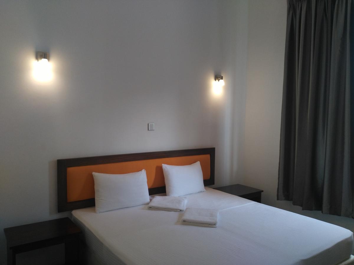 West Inn Colombo Exterior photo